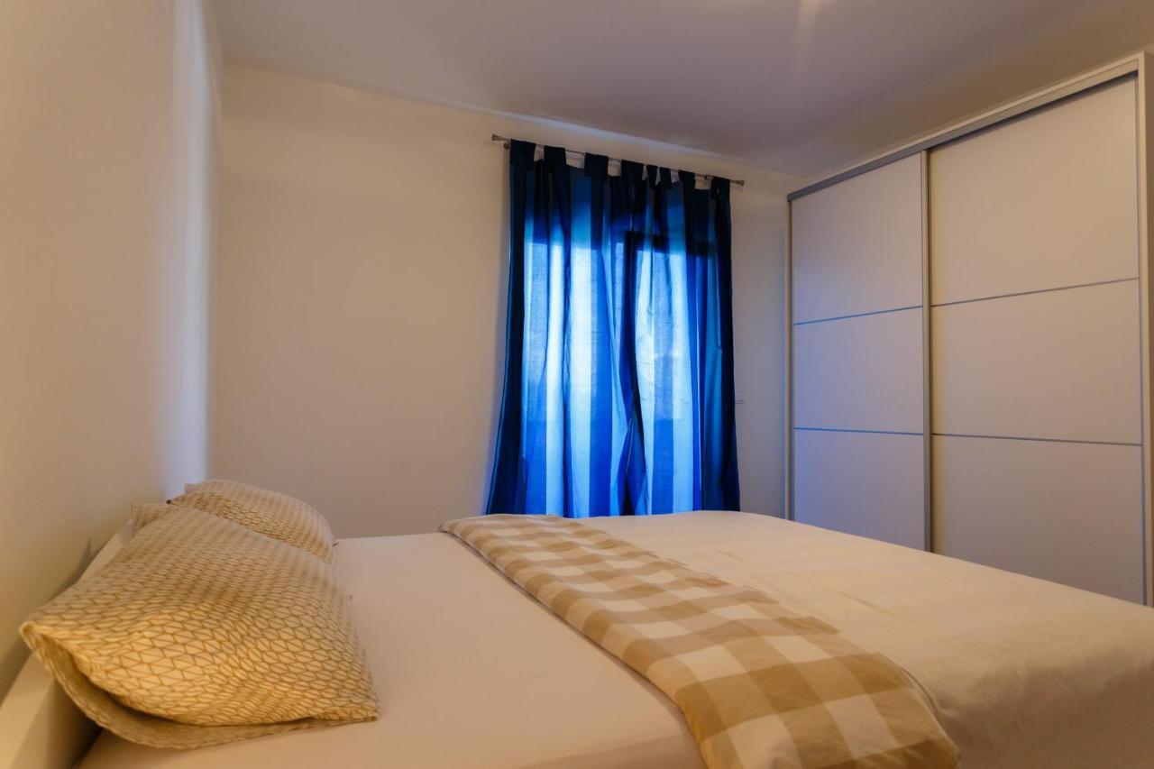 Villa Mirela Apartment Връбник Екстериор снимка