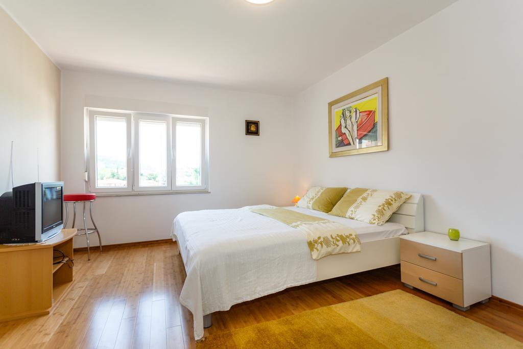 Villa Mirela Apartment Връбник Екстериор снимка